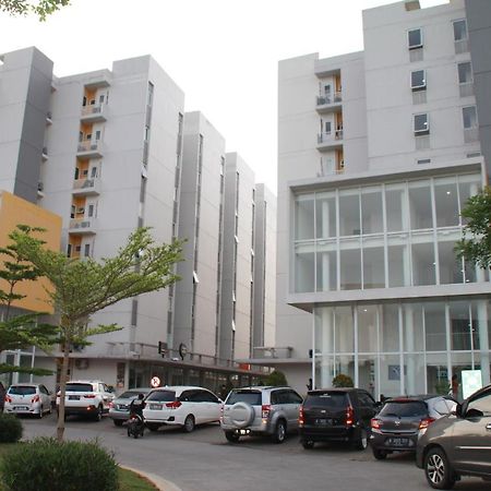 Nature Inn Aeropolis Ar3 Tangerang Bagian luar foto